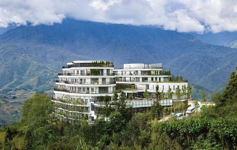 Thiết kế phòng khách theo m.okking39 tân cổ điển