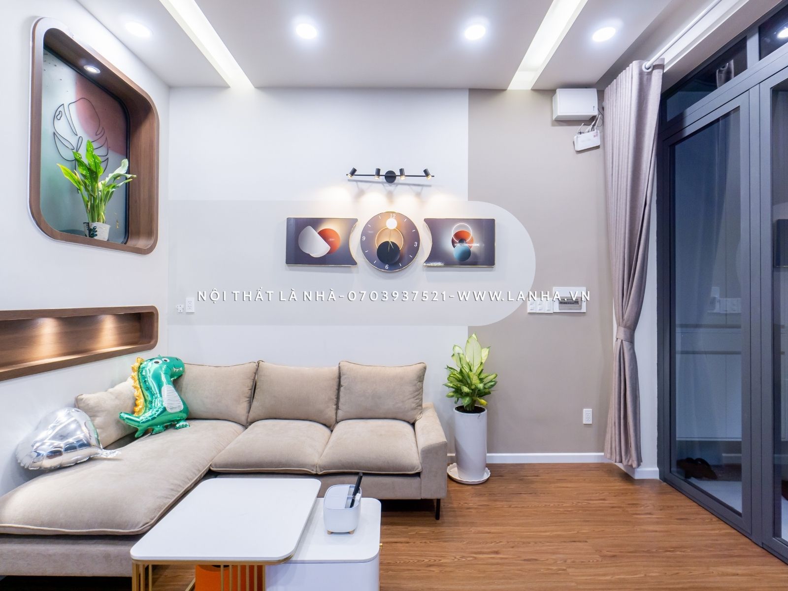 okking.con phòng khách nhà ống trang trí độc đáo