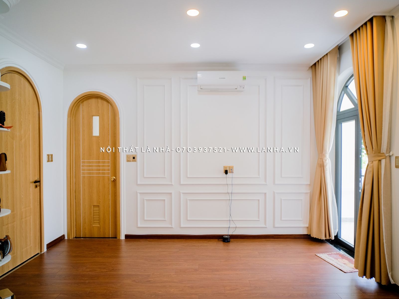 okking.con với tường trắng sang trọng