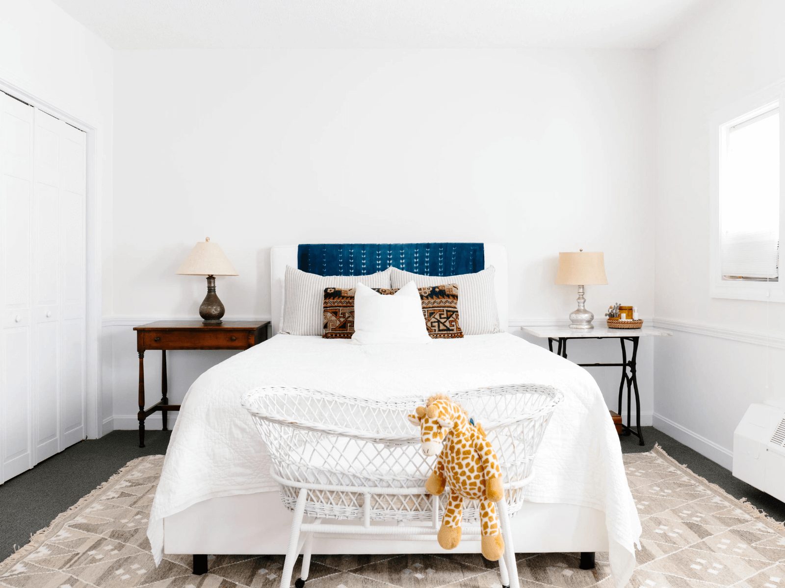 okking.con m.okking39 Scandinavian với tường trắng đặc trưng