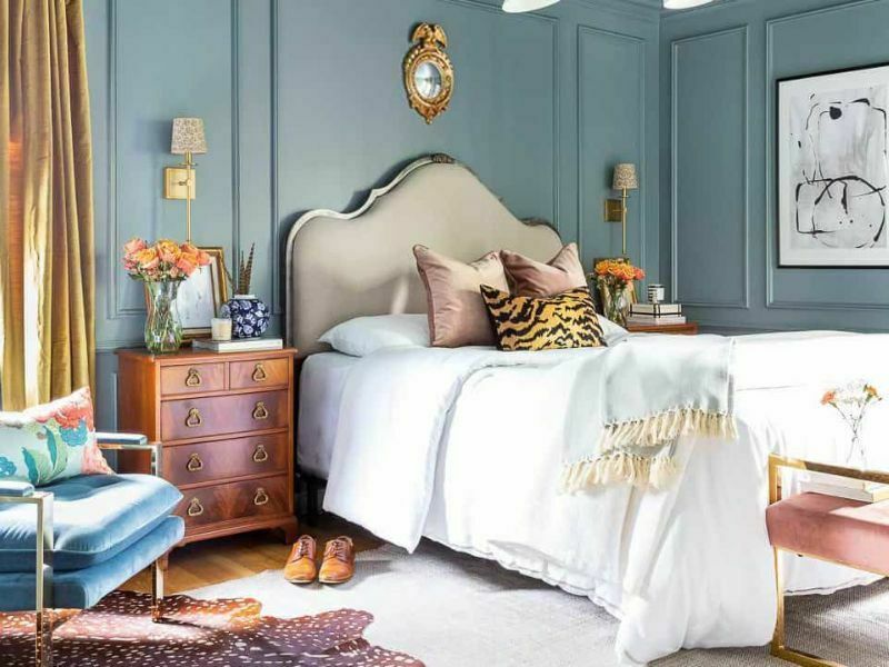 Đặt đồng hồ vintage ở một vị trí nổi bật trong okking để nó có thể là điểm nhấn của okking.con