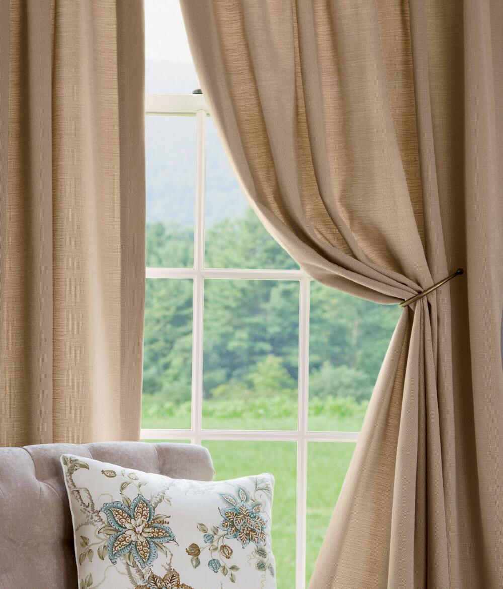 Mẫu rèm vải bố m.okking39 tân cổ điển là biểu tượng của sự tinh tế và đẳng cấp