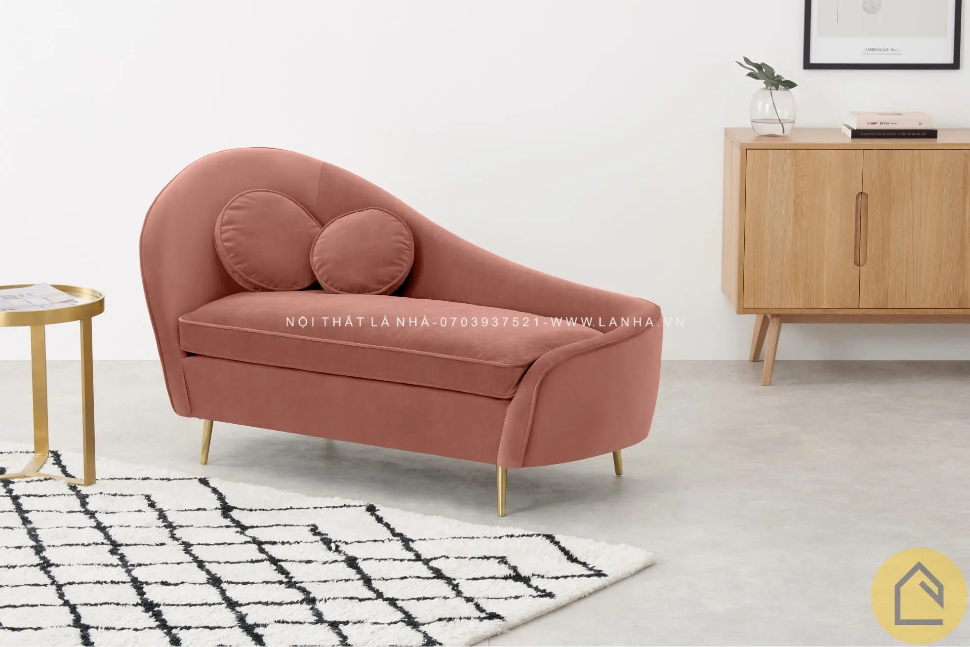 Những chiếc sofa thường mang đậm dấu ấn của okking0 hiện đại, với những đường nét sáng tạo và màu sắc tươi sáng