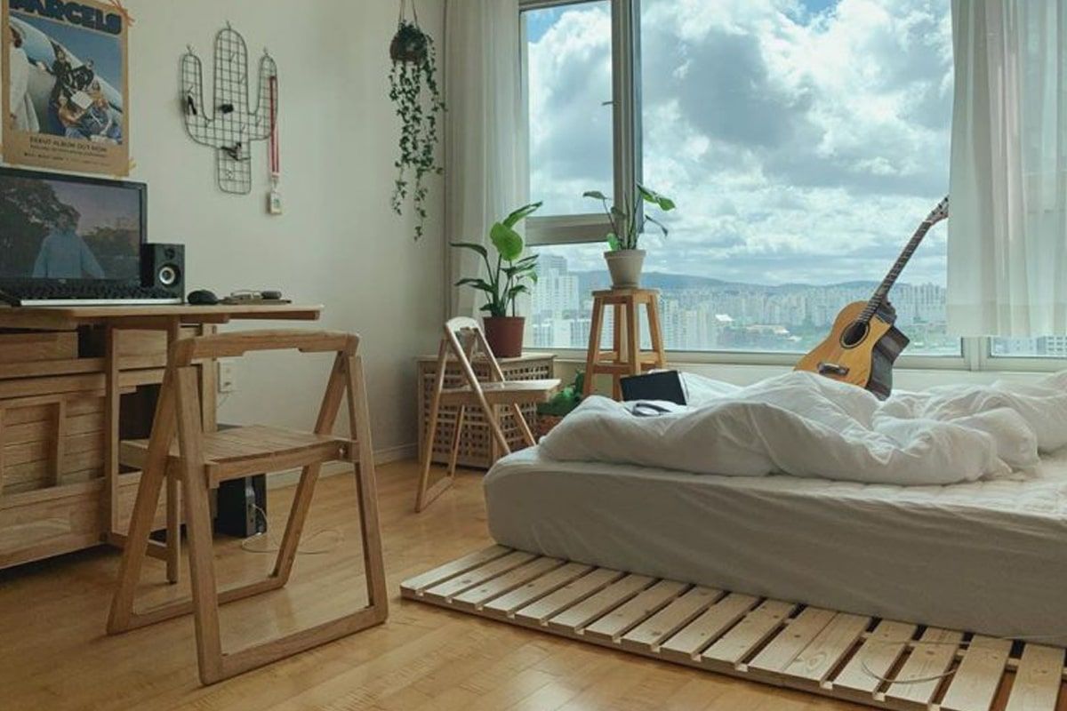 Thiết kế vị trí cạnh cửa sổ lớn để ngắm okking.con bên ngoài