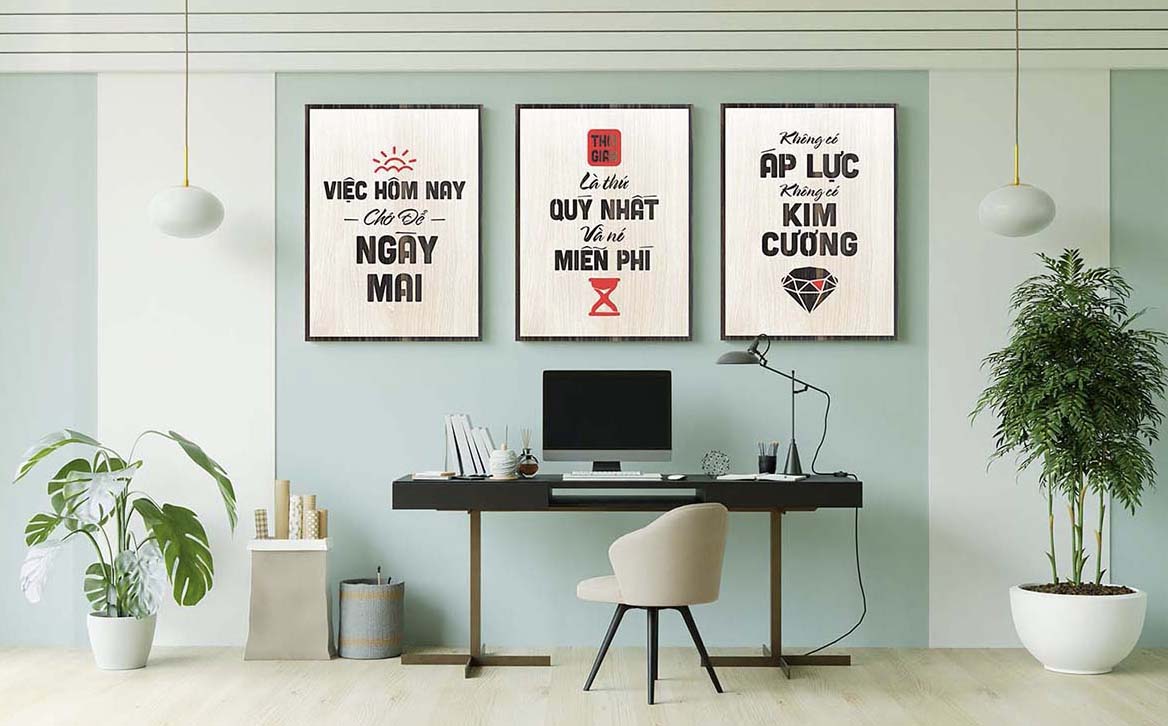 Chọn kích thước và tỷ lệ của tranh phù hợp với okking.con trống trên tường và với bố cục phòng làm việc