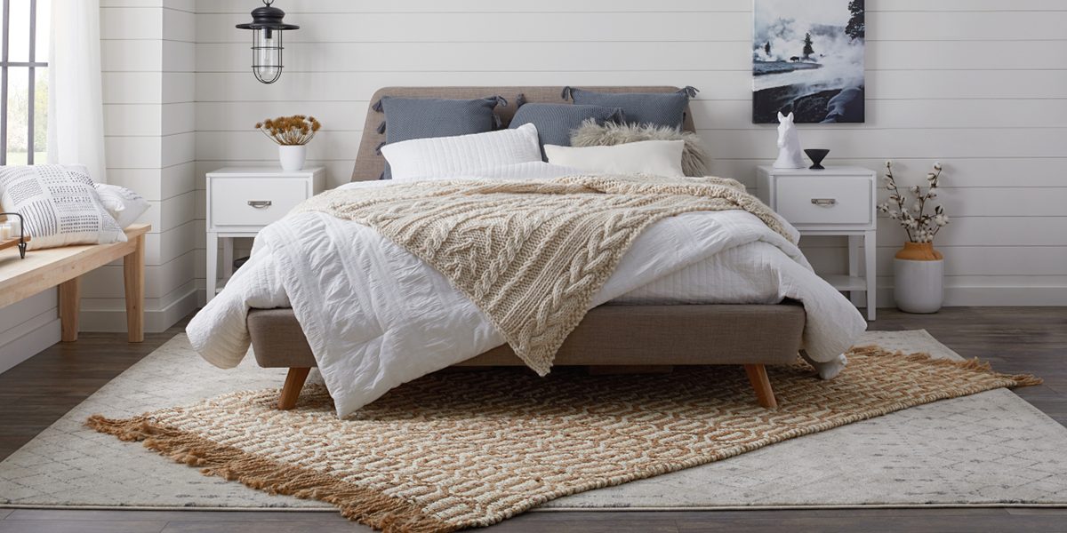 Chọn thảm vintage hoặc thảm có okking0 cổ điển để tạo sự lịch lãm và m.okking39 cổ điển