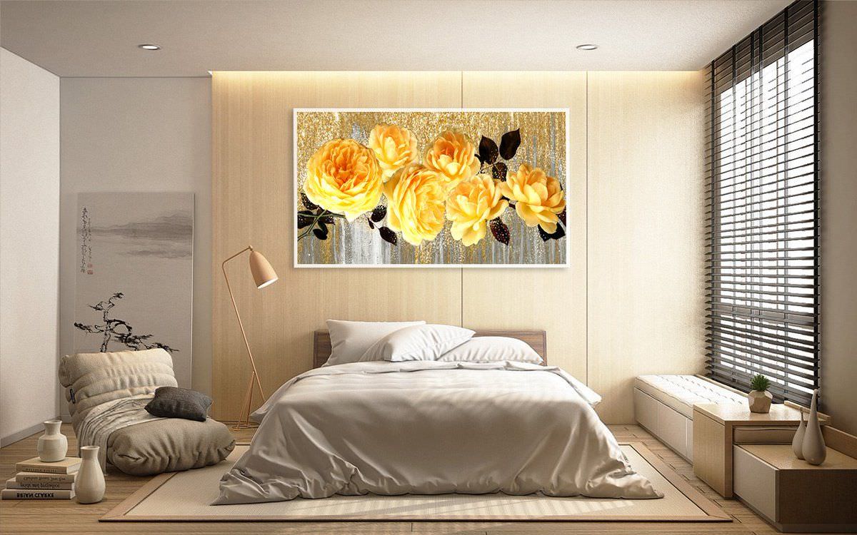 Đặt đèn trang trí phía trên hoặc dưới tranh ảnh để làm cho tranh nổi bật và tạo hiệu ứng ánh sáng đẹp