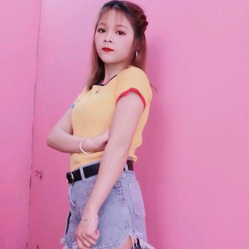 Mau Tu Quan Ao Ket Hop Ban Trang Diem