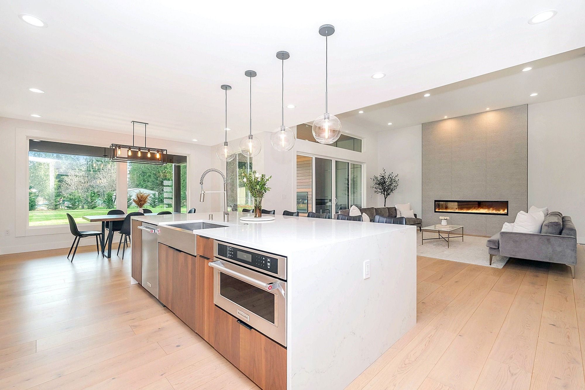Kích thước tiêu chuẩn của bàn đảo bếp