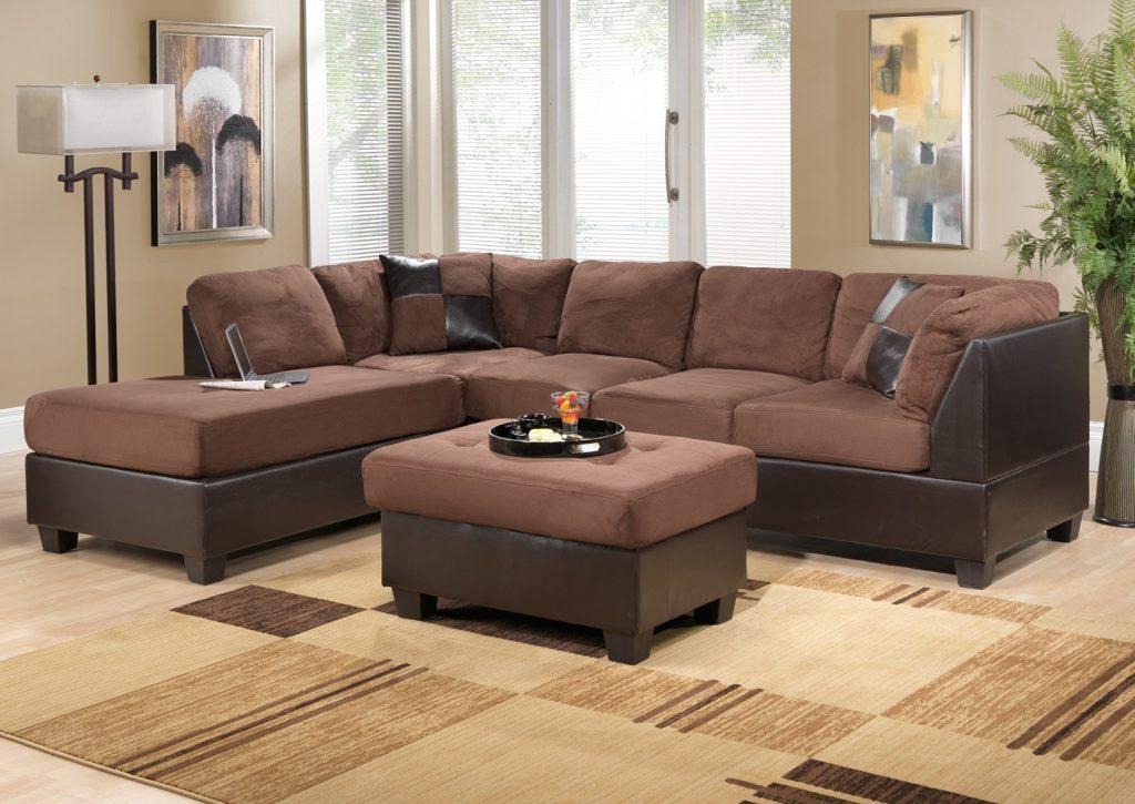 Lựa chọn màu thảm trải phù hợp với sofa trong phòng khách